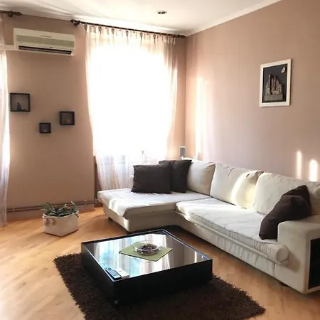 Apartman 公寓