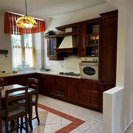 Apartment Apartman *