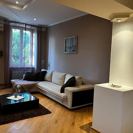 Apartman Apartment *